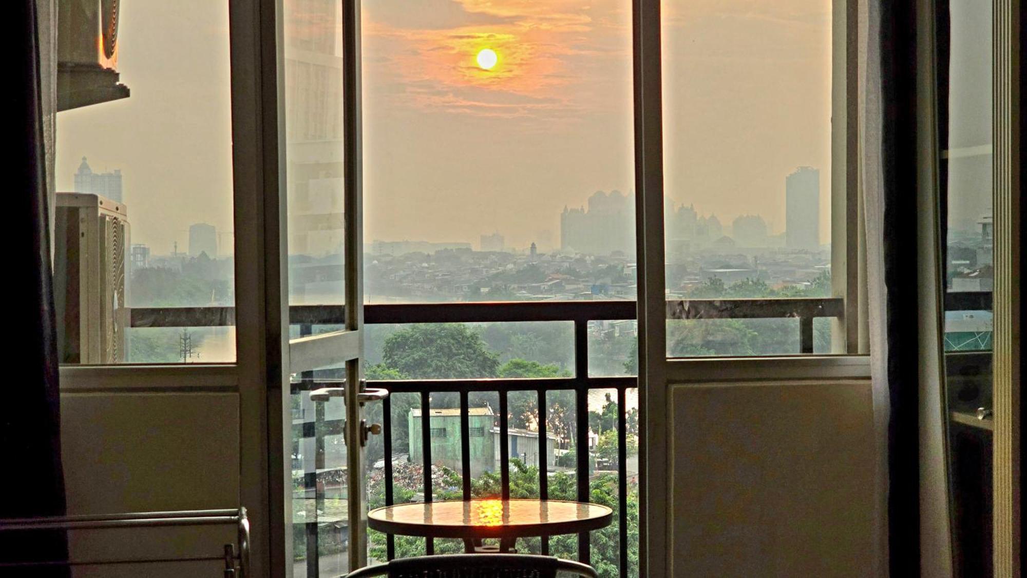 Apartment Amazing View At Kemayoran Jiexpo -min 3 Nights- *